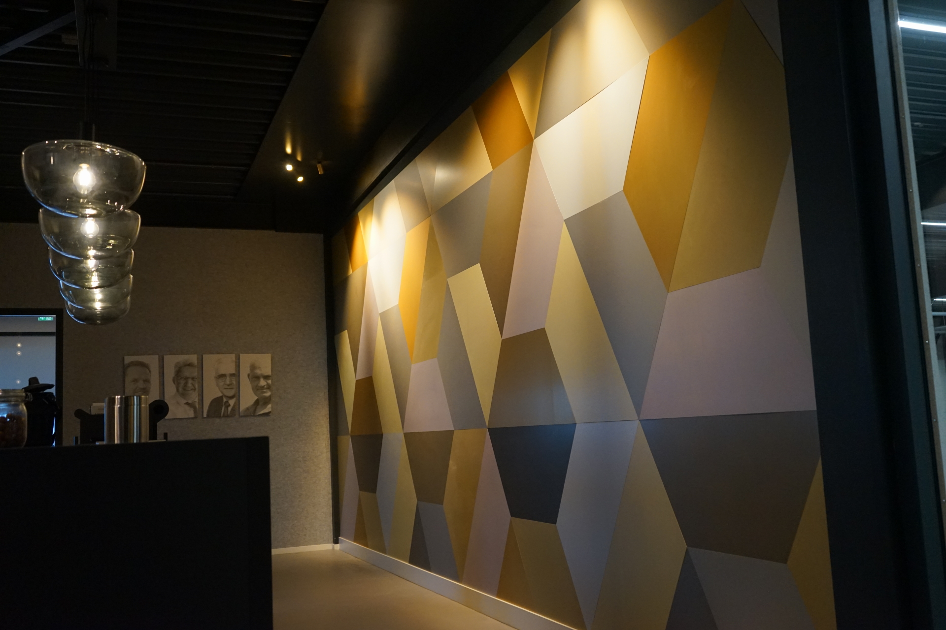 Anodic kleuren ontvangstruimte EUROLACKE poedercoatings